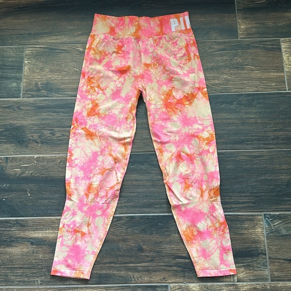 PINK Victoria's Secret Pants - 💖 Victoria’s Secret PINK ACTIVE SEAMLESS High Waist Leggings with Pocket